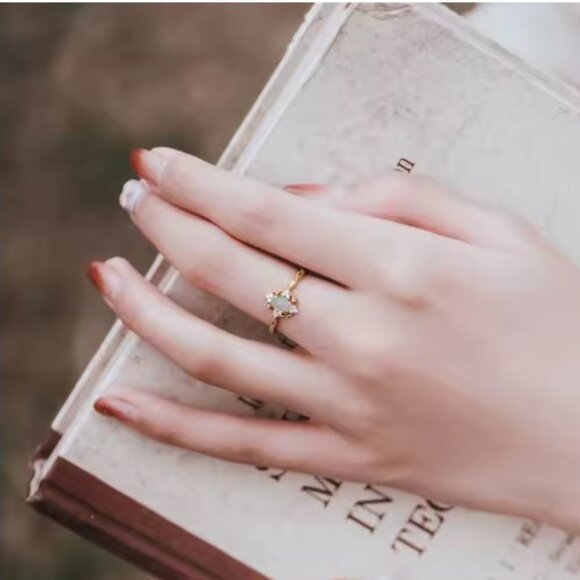 Opal Diamond Ring‎ 1.25 Carat Oval Intricate - Picture 2 of 4